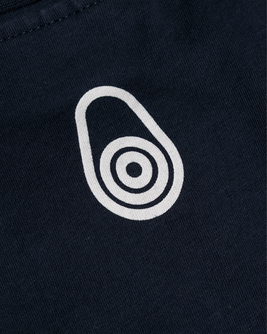 Herre | T-Shirts | Sail Racing | AC Tee Navy
