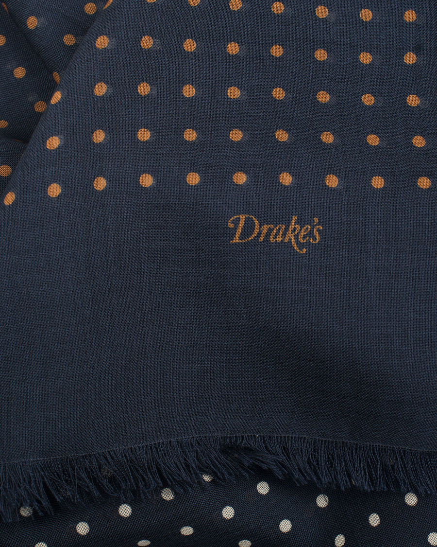 Herre | Drake's Classic Spot Wool/Silk Print Scarf Navy | Drake's | Classic Spot Wool/Silk Print Scarf Navy