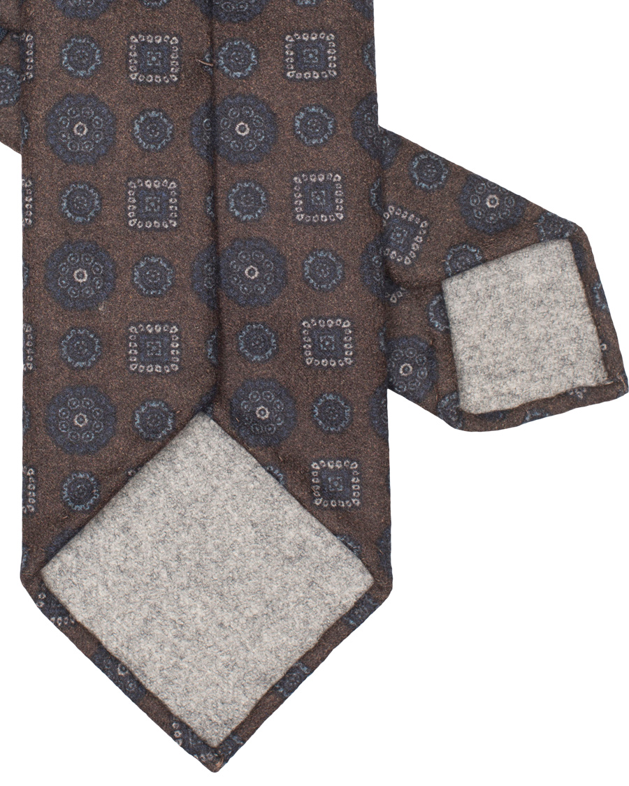 Herre | Drake's Medallion Wool/Flannel 8 cm Tie Brown | Drake's | Medallion Wool/Flannel 8 cm Tie Brown