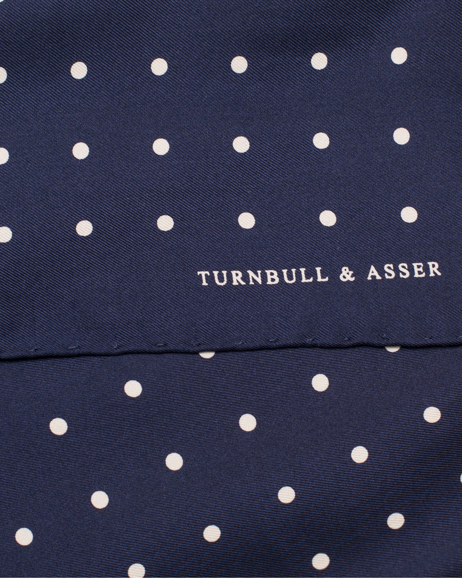 Herre | Turnbull & Asser Silk Dot Handkerchief Navy | Turnbull & Asser | Silk Dot Handkerchief Navy
