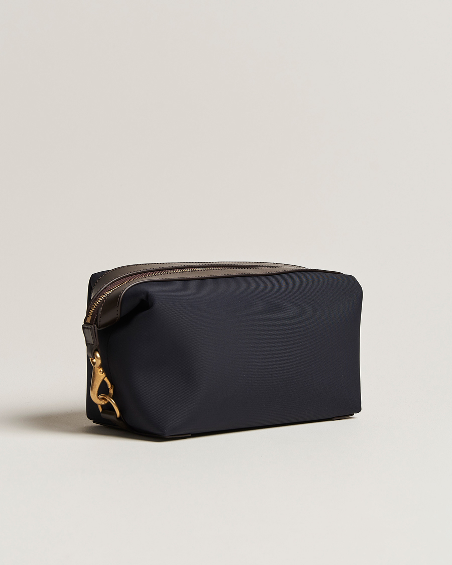 Herre | Vesker | Mismo | M/S Nylon Washbag Navy/Dark Brown