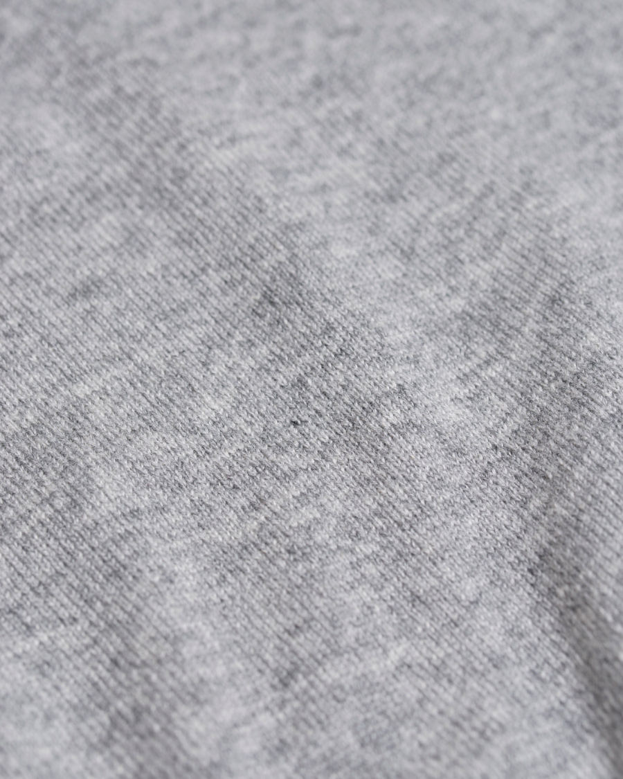 Herre | Gensere | Johnstons of Elgin | Cashmere Crew Neck Light Grey