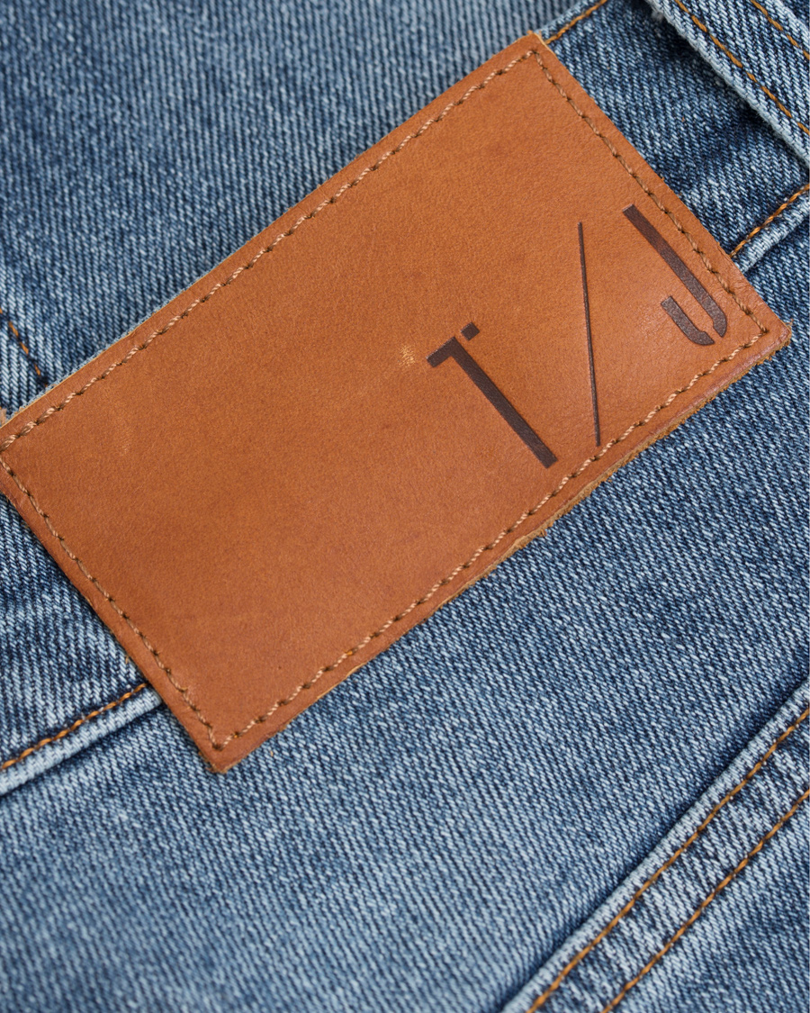 Herre | Jeans | Tiger of Sweden Jeans | Iggy Stomp Jeans Light Washed Blue