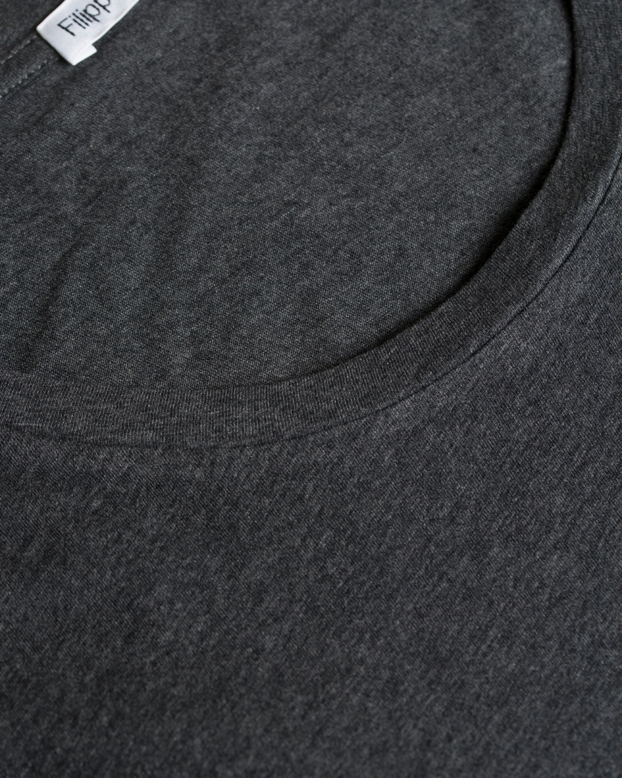 Herre | T-Shirts | Filippa K | Melange Roll Edge Tee Dark Grey