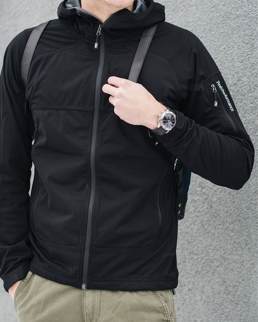 Herre | Jakker | Peak Performance | Aneto Soft Shell Hooded Jacket Black