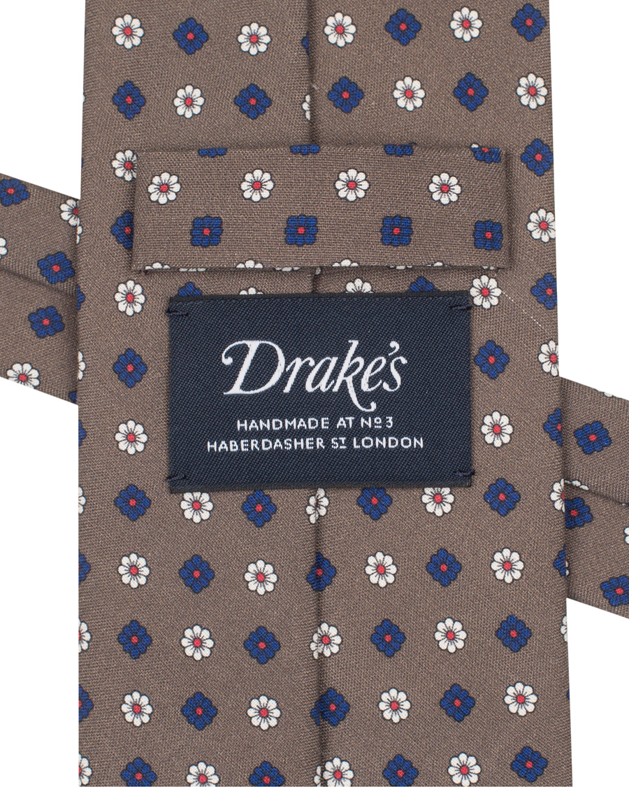 Herre | Drake's Silk Printed Flower 8 cm Tie Brown | Drake's | Silk Printed Flower 8 cm Tie Brown