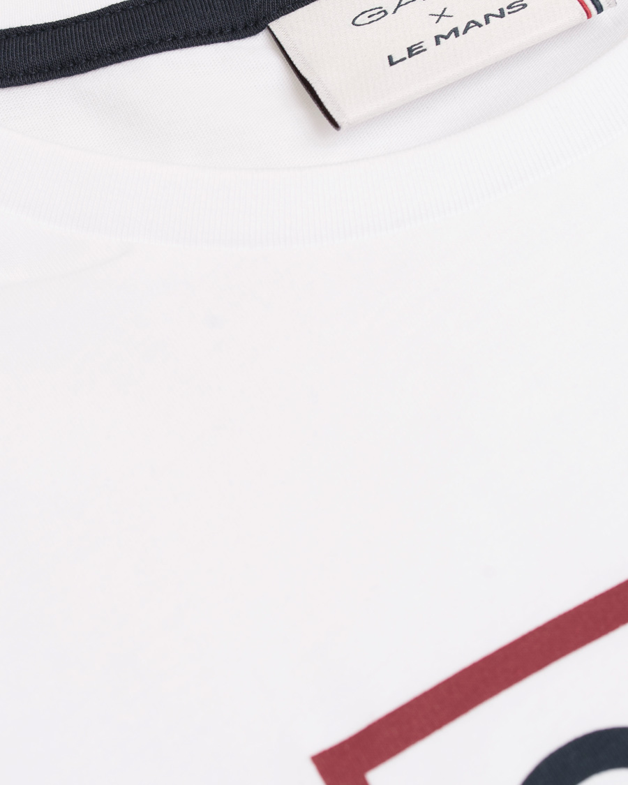 Herre | T-Shirts | GANT | Le Mans Shield Tee White