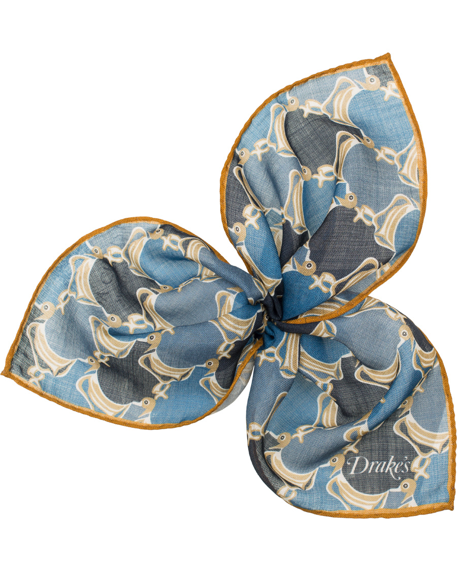 Herre | Drake's Wool/Silk Duck Print Pocket Square Light Blue | Drake's | Wool/Silk Duck Print Pocket Square Light Blue