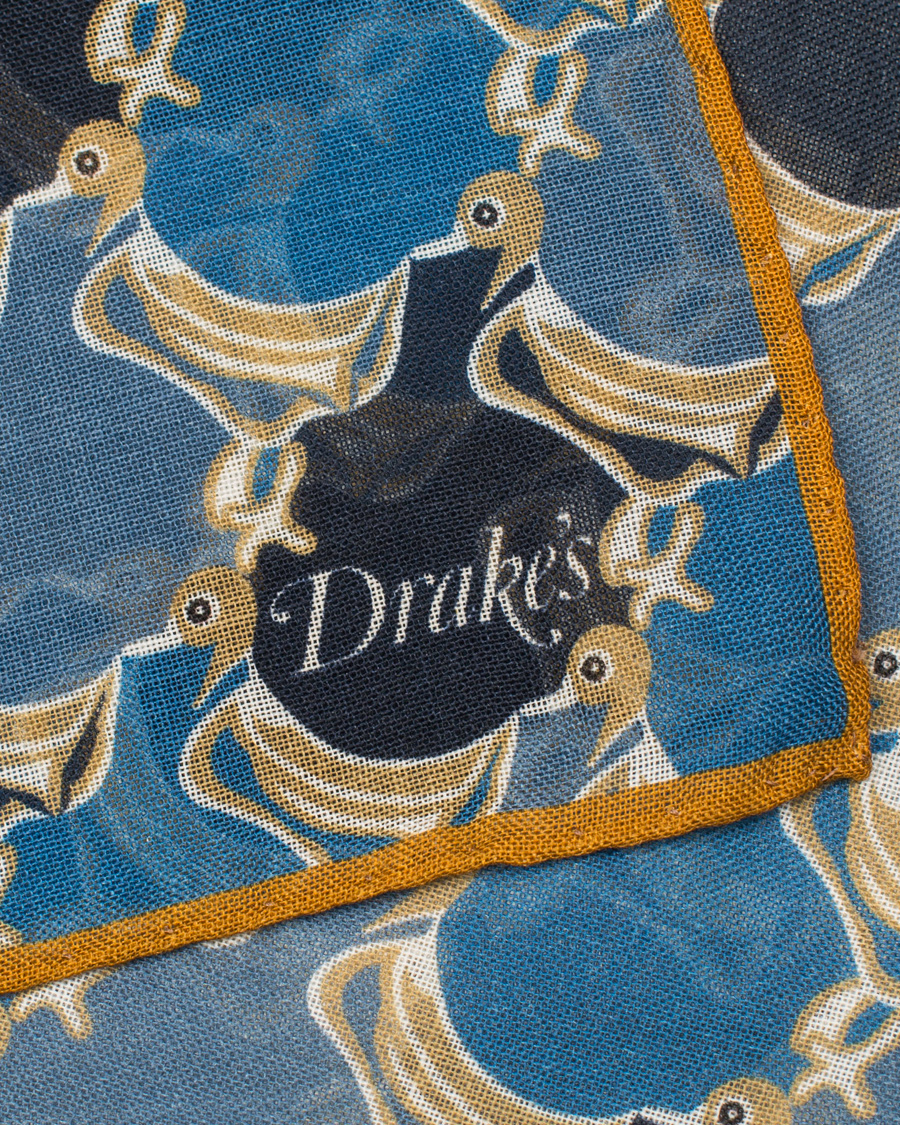 Herre | Drake's Wool/Silk Duck Print Pocket Square Light Blue | Drake's | Wool/Silk Duck Print Pocket Square Light Blue