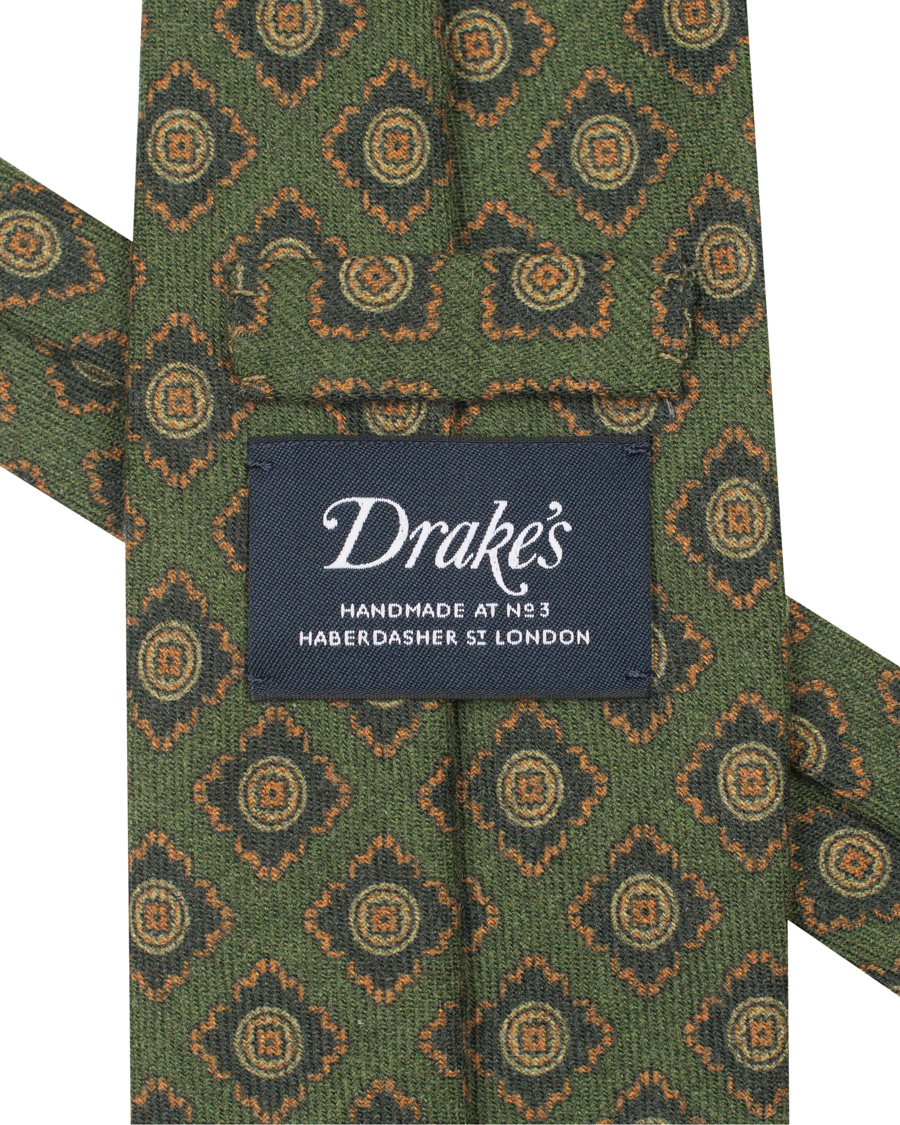 Herre | Drake's Wool Square Handrolled 8 cm Tie Green | Drake's | Wool Square Handrolled 8 cm Tie Green