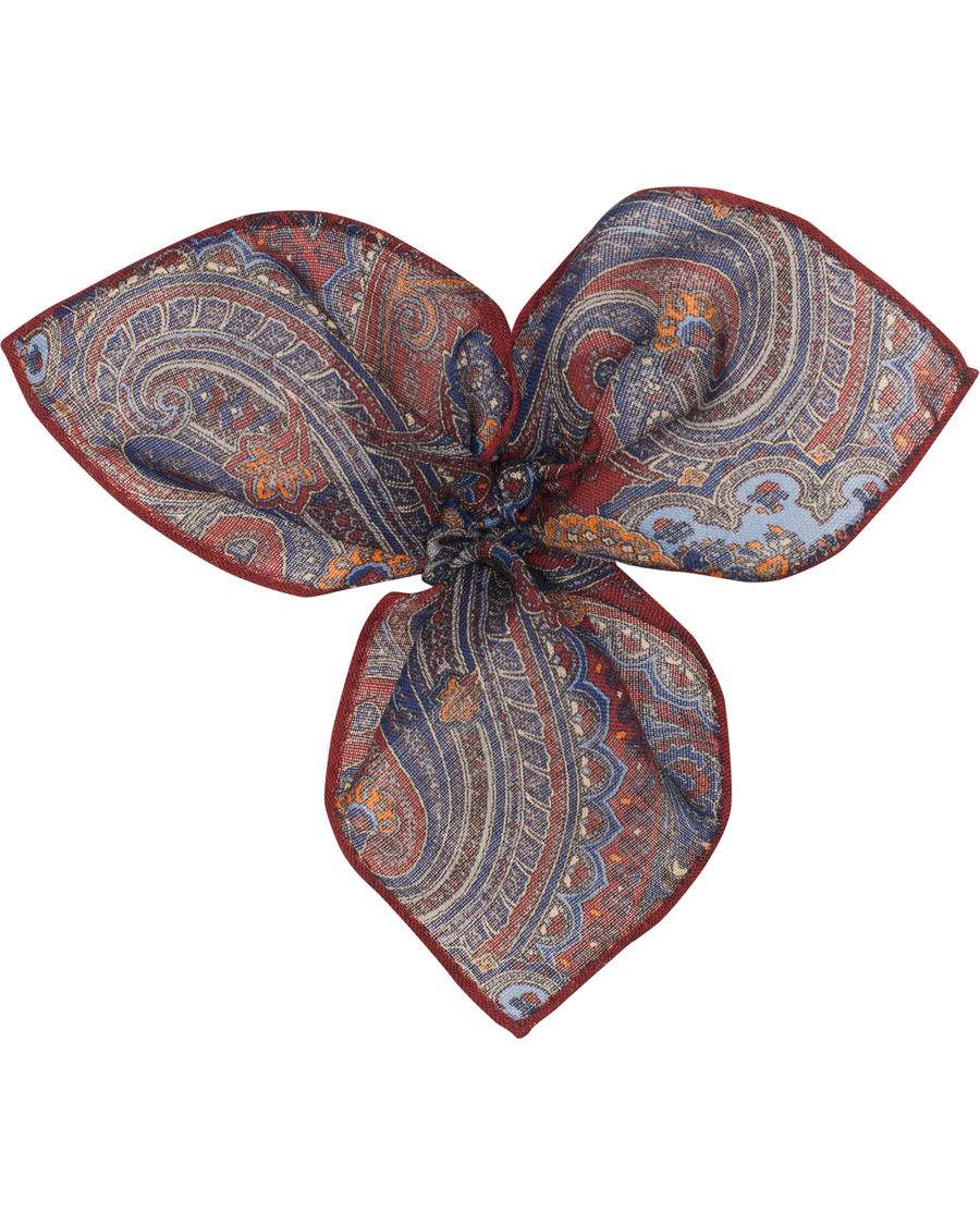 Herre | Amanda Christensen Wool Printed Paisley Pocket Square Wine Red | Amanda Christensen | Wool Printed Paisley Pocket Square Wine Red