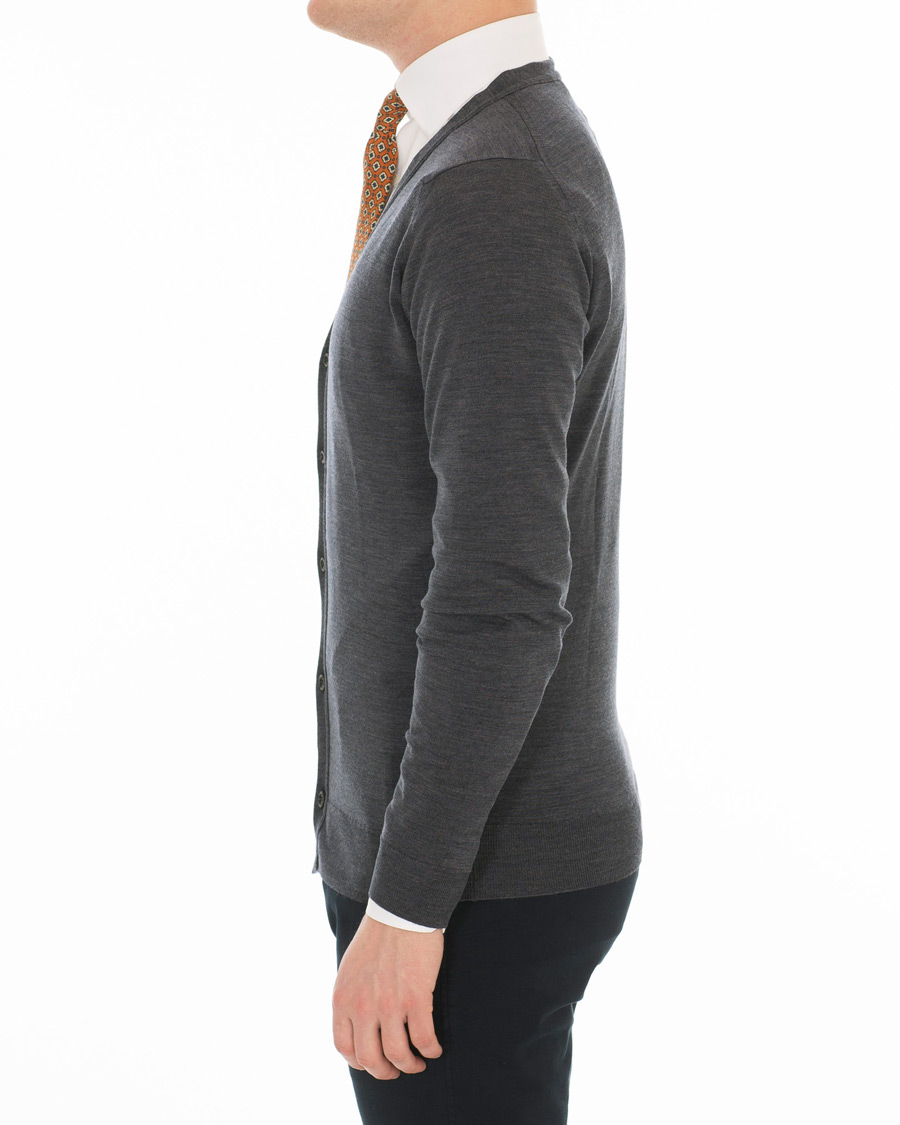 Herre | Gensere | John Smedley | Petworth Merino Cardigan Charcoal