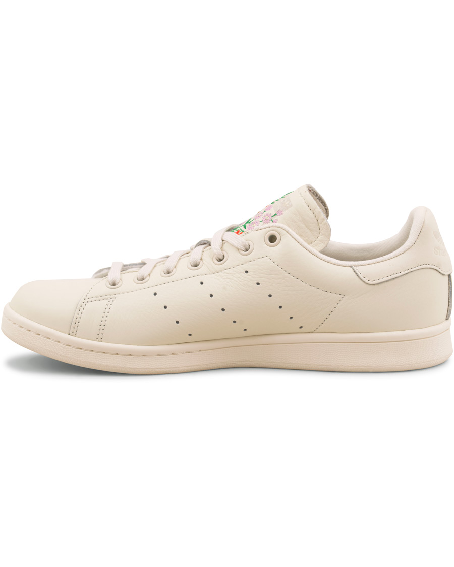 Herre | adidas Originals Stan Smith Embroidery Flower Sneaker White | adidas Originals | Stan Smith Embroidery Flower Sneaker White