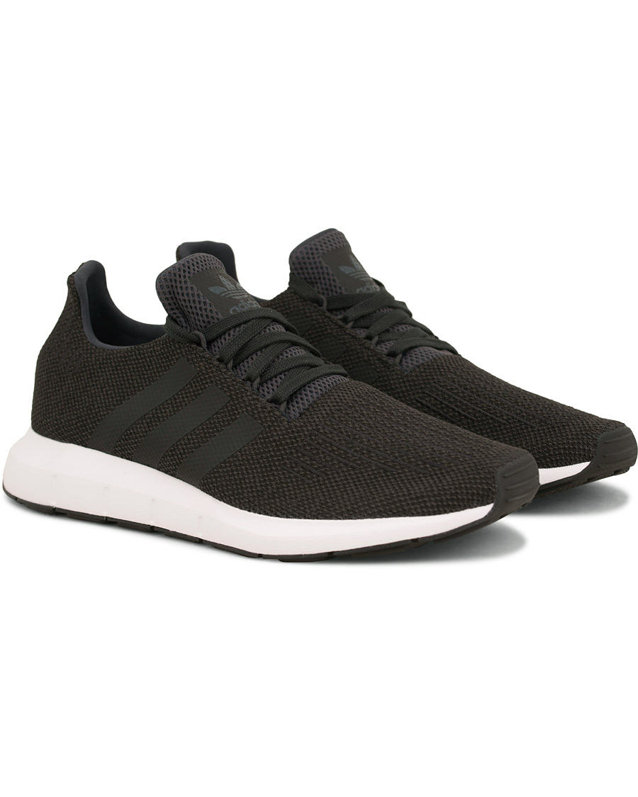 Herre | adidas Originals Swift Running Sneaker Black | adidas Originals | Swift Running Sneaker Black