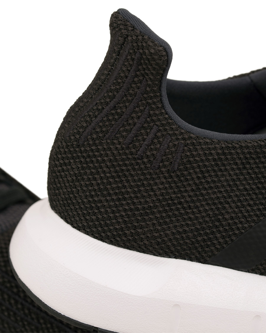 Herre | adidas Originals Swift Running Sneaker Black | adidas Originals | Swift Running Sneaker Black