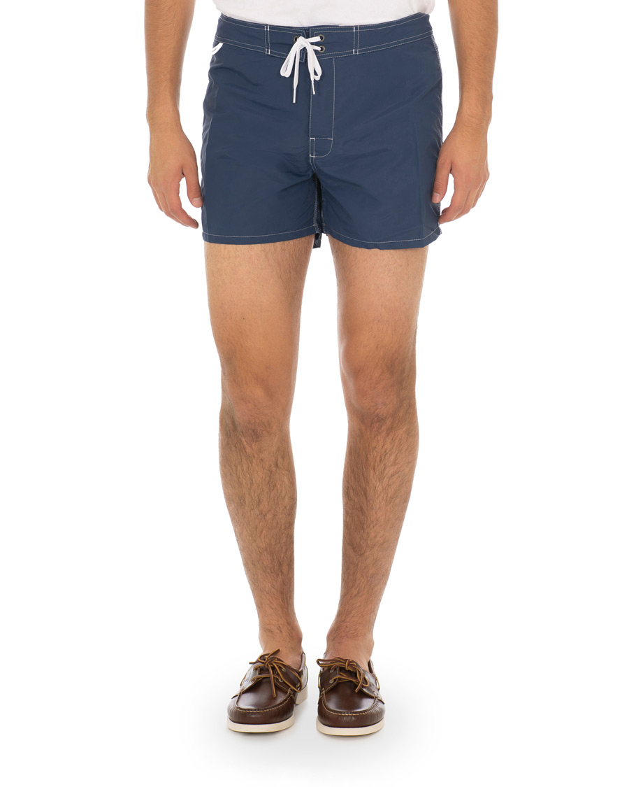 Herre | Badeshorts | Sundek | Rainbow Mid Length Swim Shorts Navy W28
