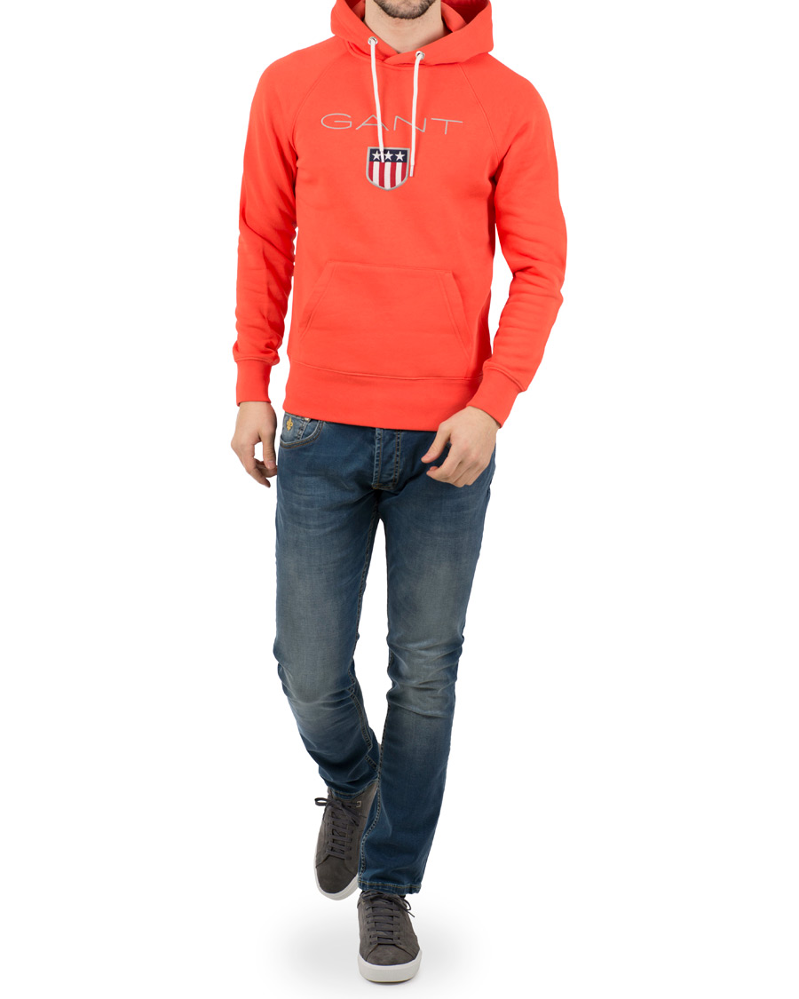 Herre | Gensere | GANT | Shield Hoodie Strong Coral