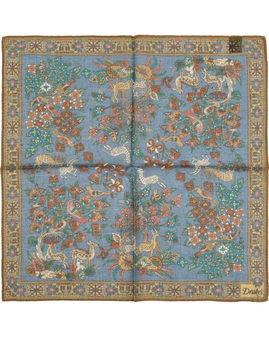Herre | Drake's Cotton/Modal Printed Animals Pocket Square Light Blue | Drake's | Cotton/Modal Printed Animals Pocket Square Light Blue
