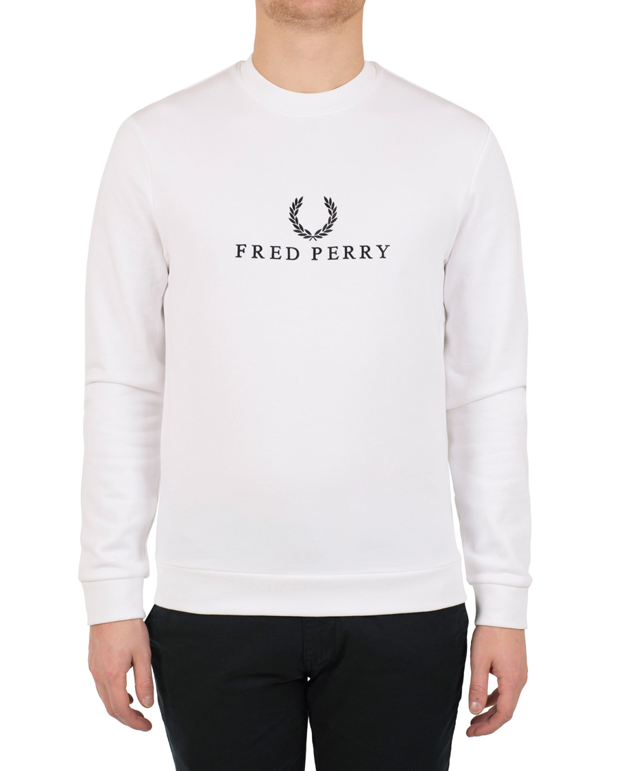 Herre | Gensere | Fred Perry | Monocrome Tennis Logo Crew Neck Sweatshirt White