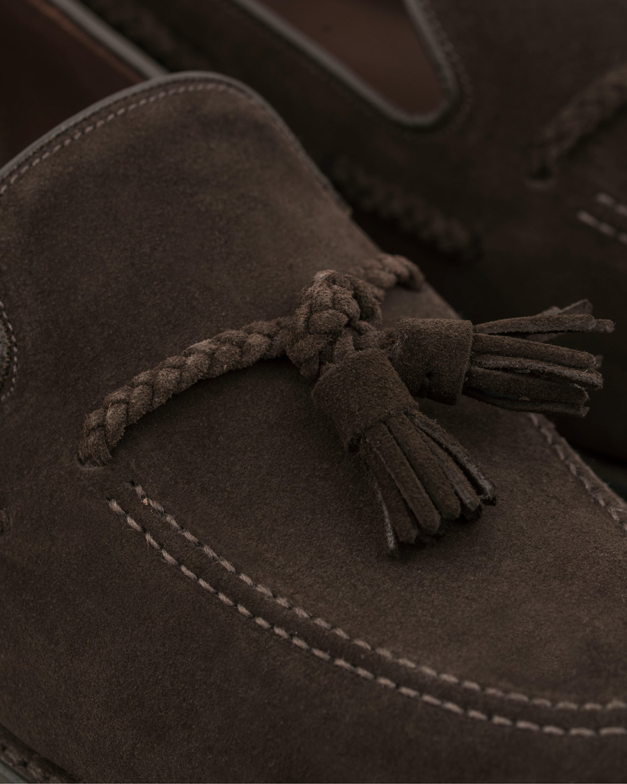 Herre | Loake 1880 MTO Temple Dainite Loafer Dark Brown Suede | Loake 1880 | MTO Temple Dainite Loafer Dark Brown Suede