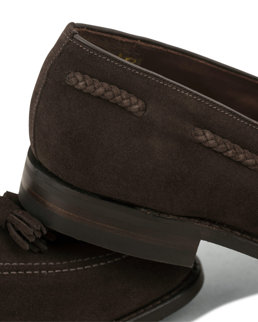 Herre | Loake 1880 MTO Temple Dainite Loafer Dark Brown Suede | Loake 1880 | MTO Temple Dainite Loafer Dark Brown Suede