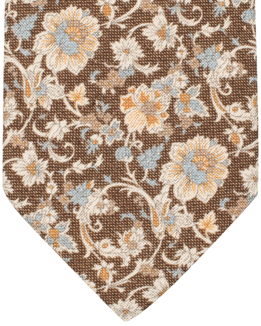 Herre | Amanda Christensen Silk/Cotton Printed Flower 8 cm Tie Chocolate | Amanda Christensen | Silk/Cotton Printed Flower 8 cm Tie Chocolate
