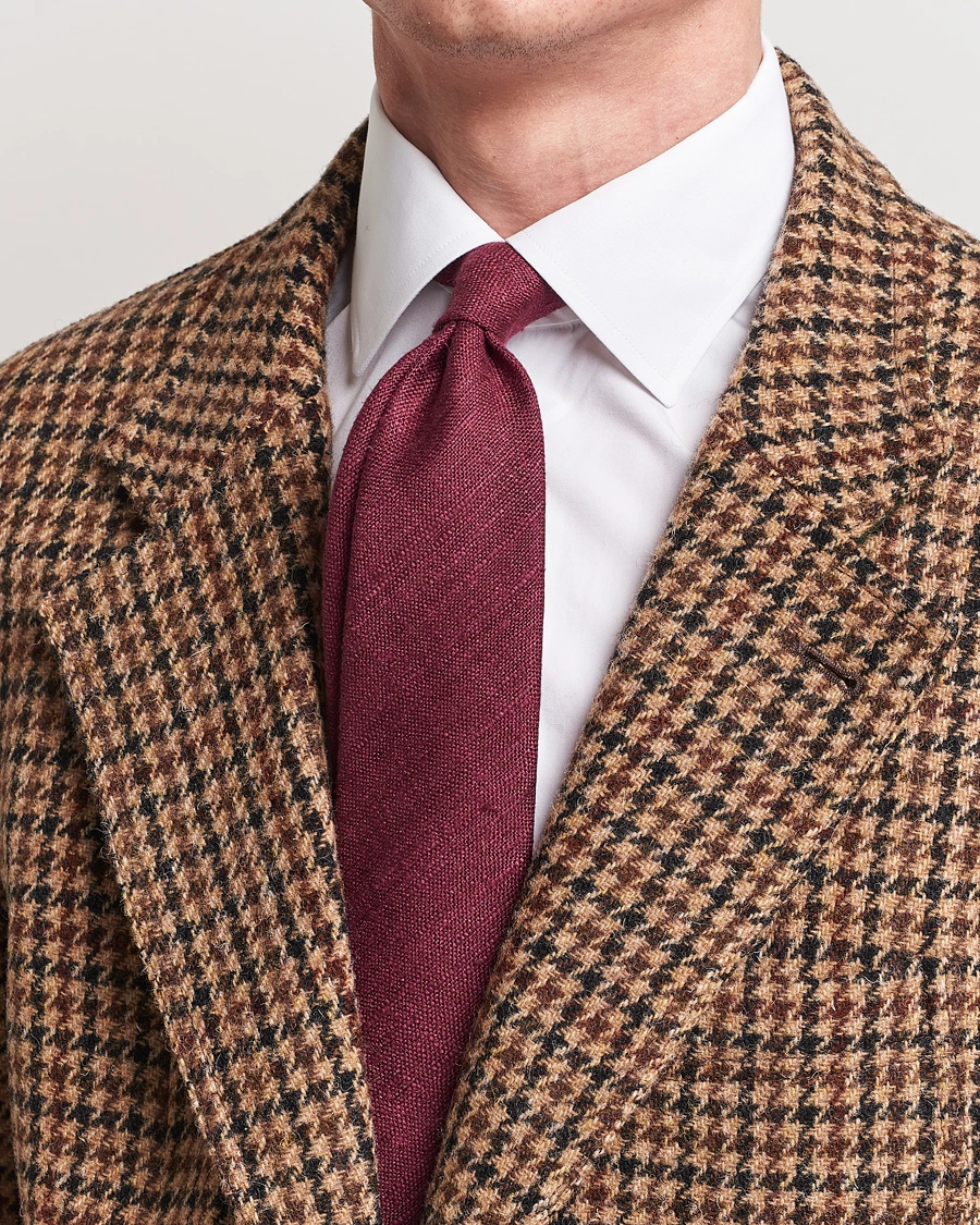 Herre | Slips | Drake's | Silk Tussah Handrolled Tie Wine