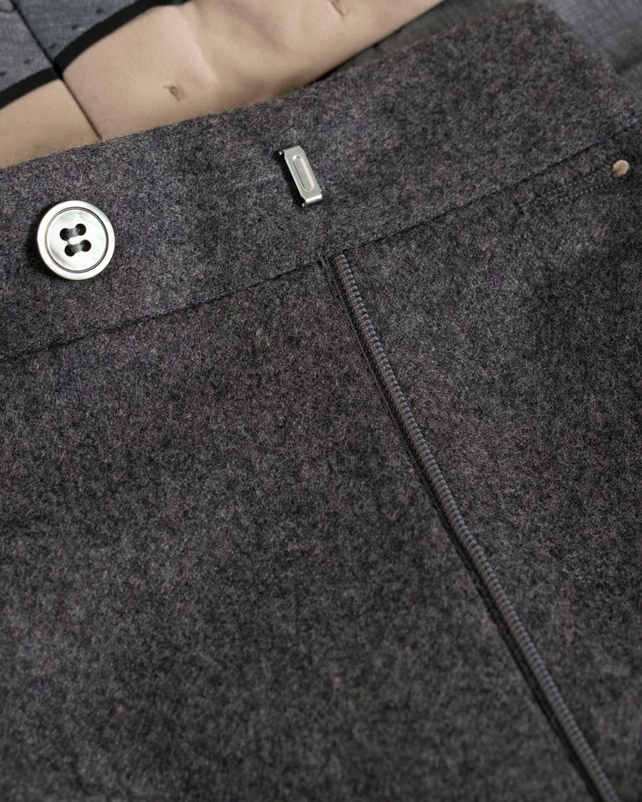 Herre | Bukser | Oscar Jacobson | Delon Pleated Flannel Trousers Dark Grey
