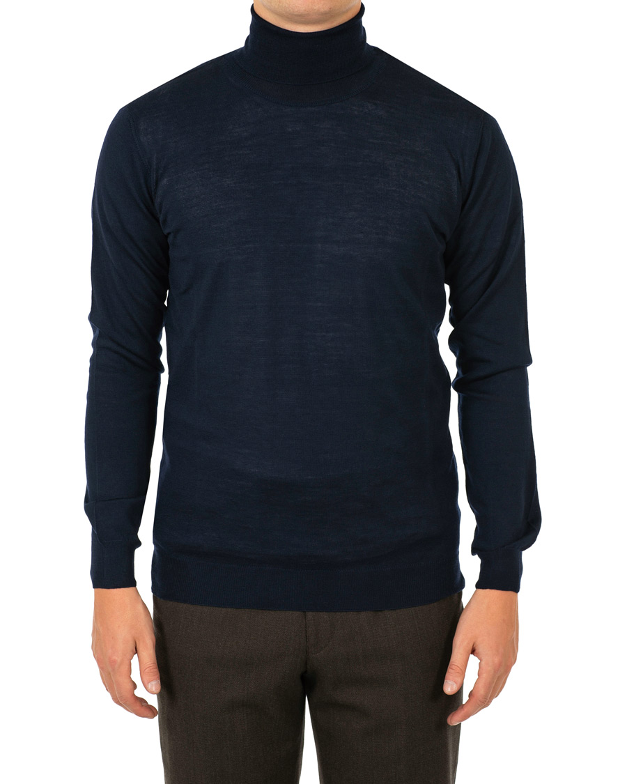 Herre | Gensere | Oscar Jacobson | Cole Extra Fine Merino Rollneck Navy