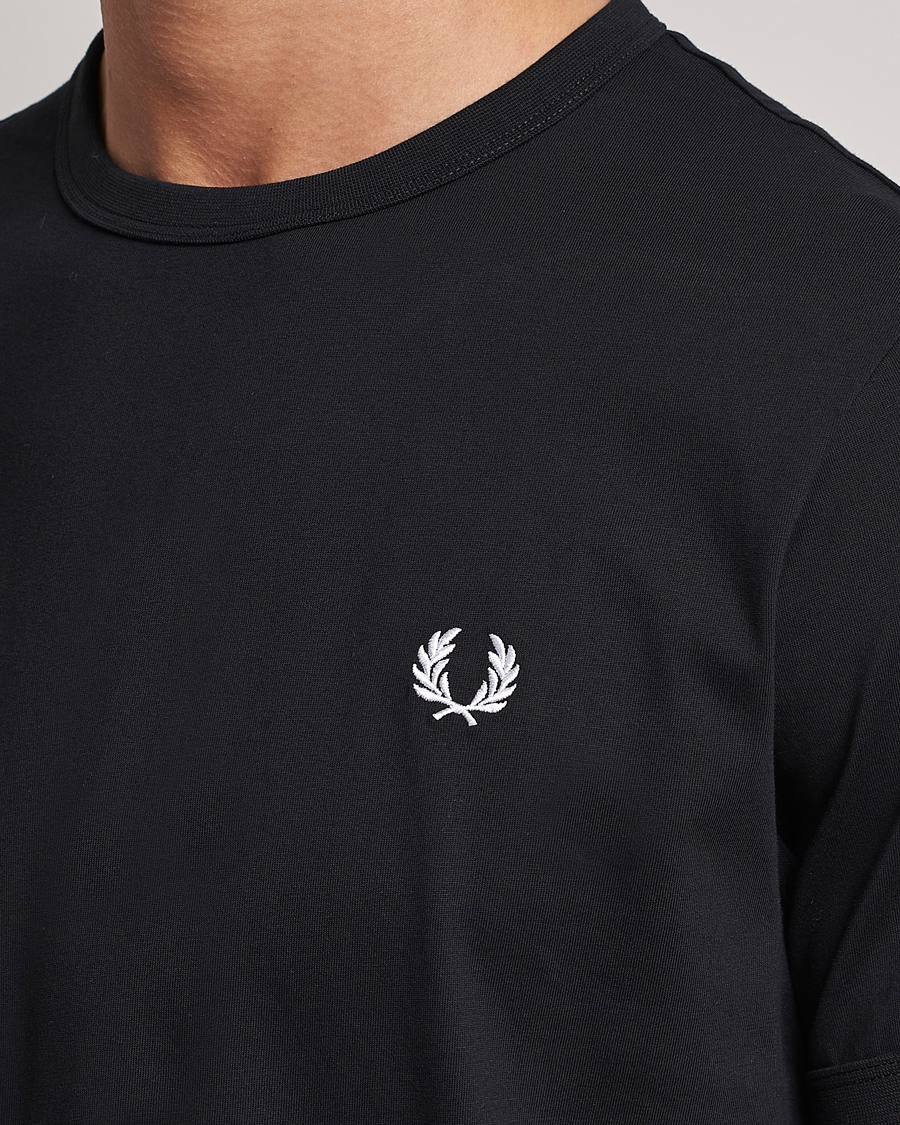 Herre | T-Shirts | Fred Perry | Ringer Crew Neck Tee Black
