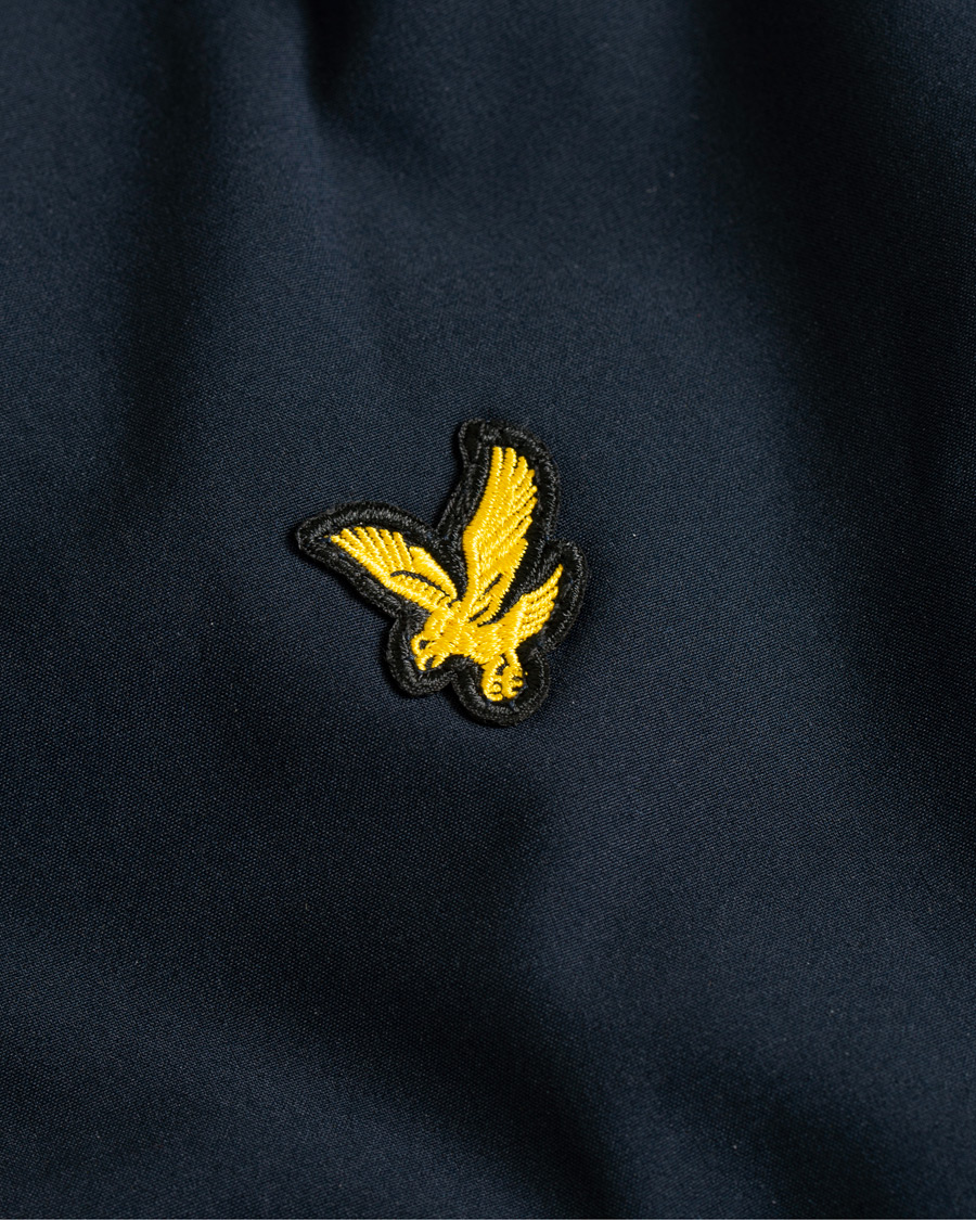 Lyle & Scott Soft Shell Bomber Jacket Dark Navy hos CareOfCarl.no