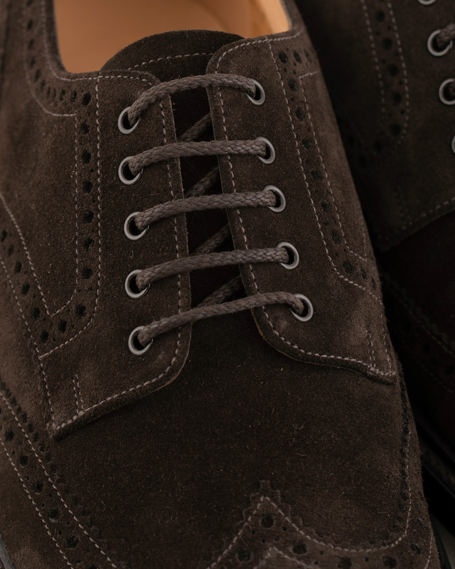 Herre | Loake 1880 Chester MTO Dainite Brogue Dark Brown Suede | Loake 1880 | Chester MTO Dainite Brogue Dark Brown Suede