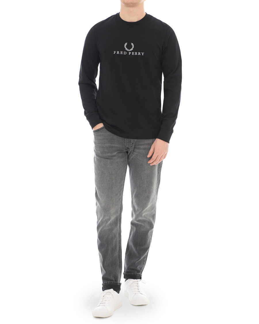 Herre | T-Shirts | Fred Perry | Logo Long Sleeve Tee Black