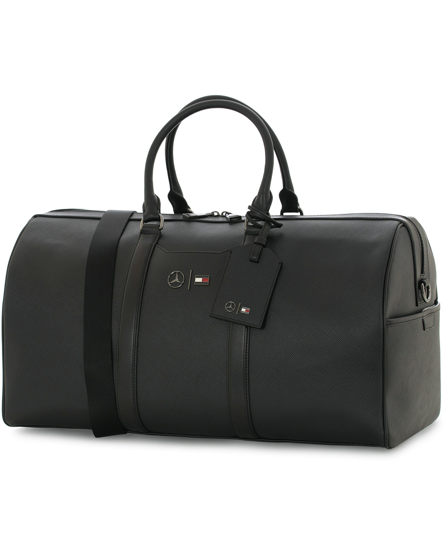 tommy hilfiger weekend bag