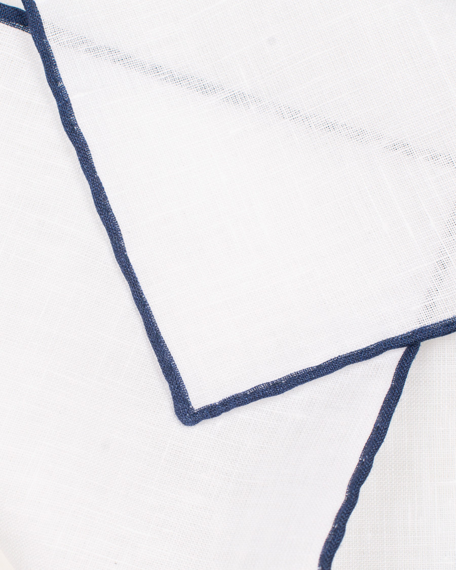 Herre | Amanda Christensen Linen Melange Handrolled Pocket Square Blue/White | Amanda Christensen | Linen Melange Handrolled Pocket Square Blue/White