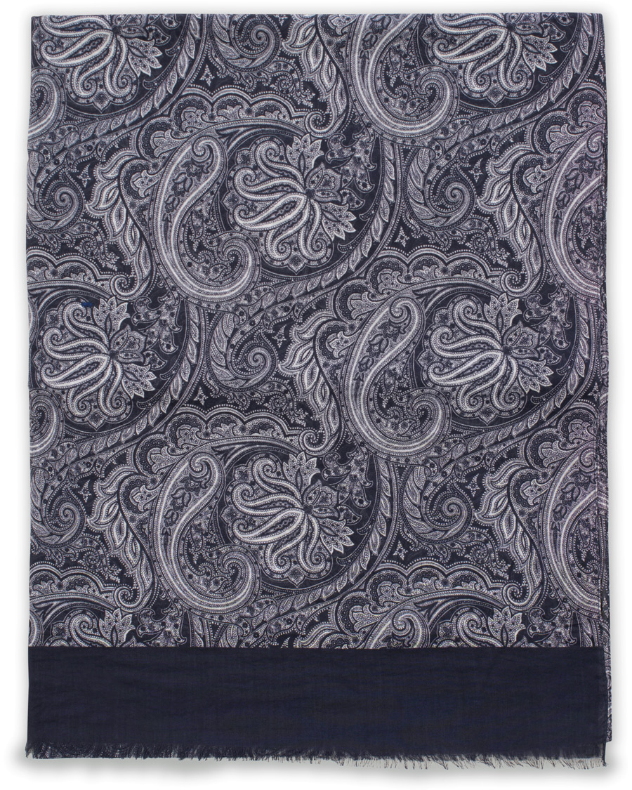 Herre | Amanda Christensen Cotton Voile Printed Paisley Scarf Navy | Amanda Christensen | Cotton Voile Printed Paisley Scarf Navy