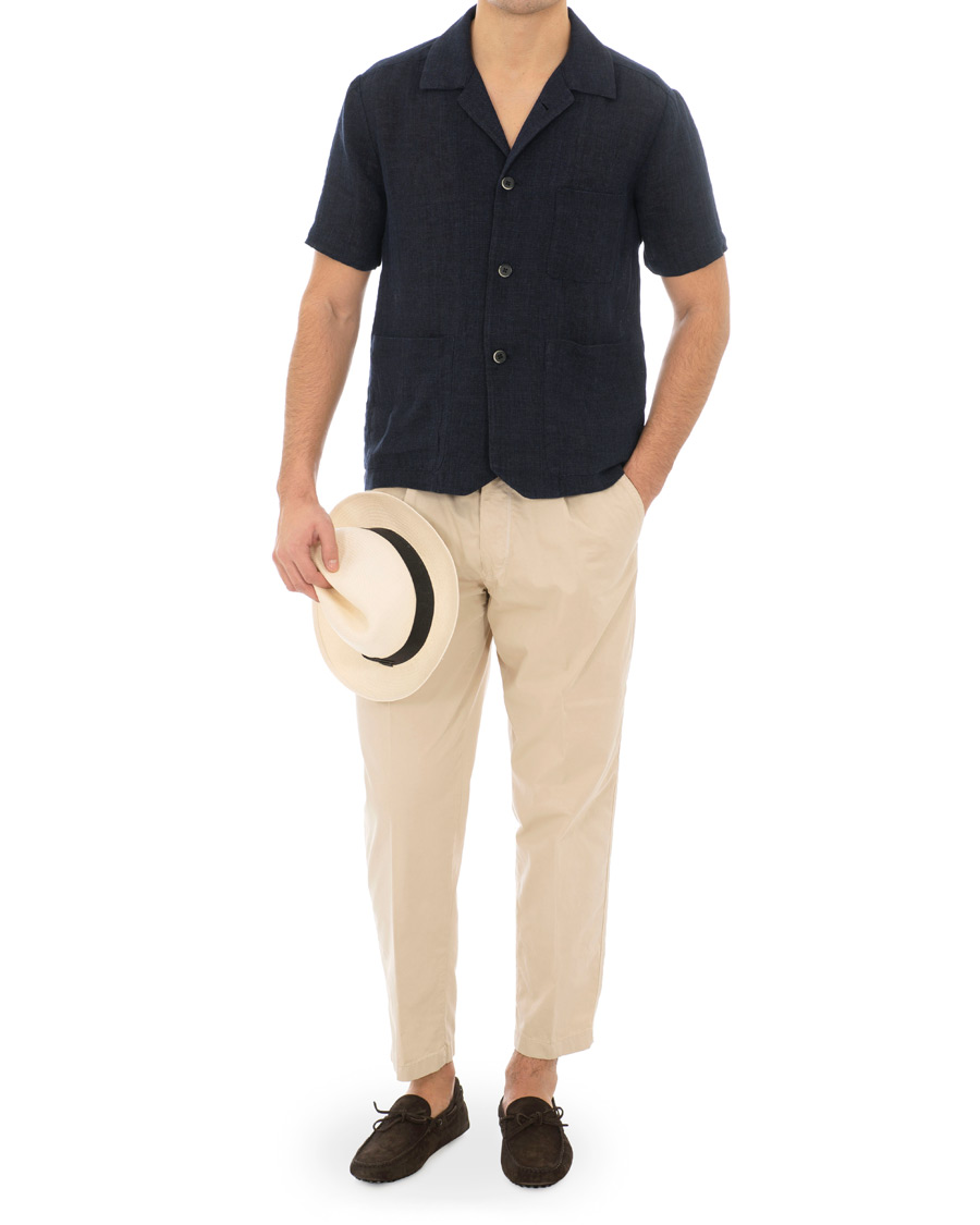 Herre | Bukser | The Gigi | Santiago Pleated Cotton Chinos Khaki