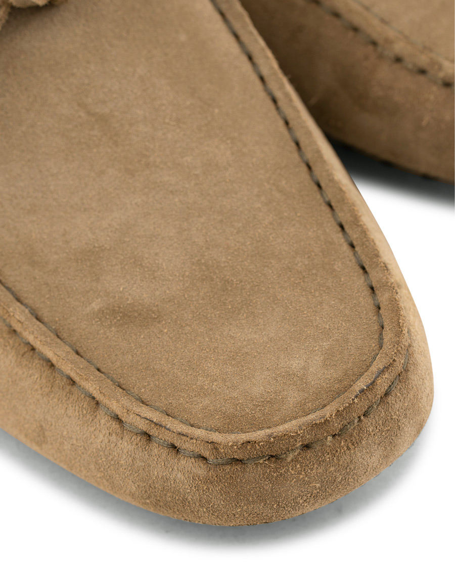Herre | Tod's Laccetto Gommino Carshoe Olive Suede | Tod's | Laccetto Gommino Carshoe Olive Suede