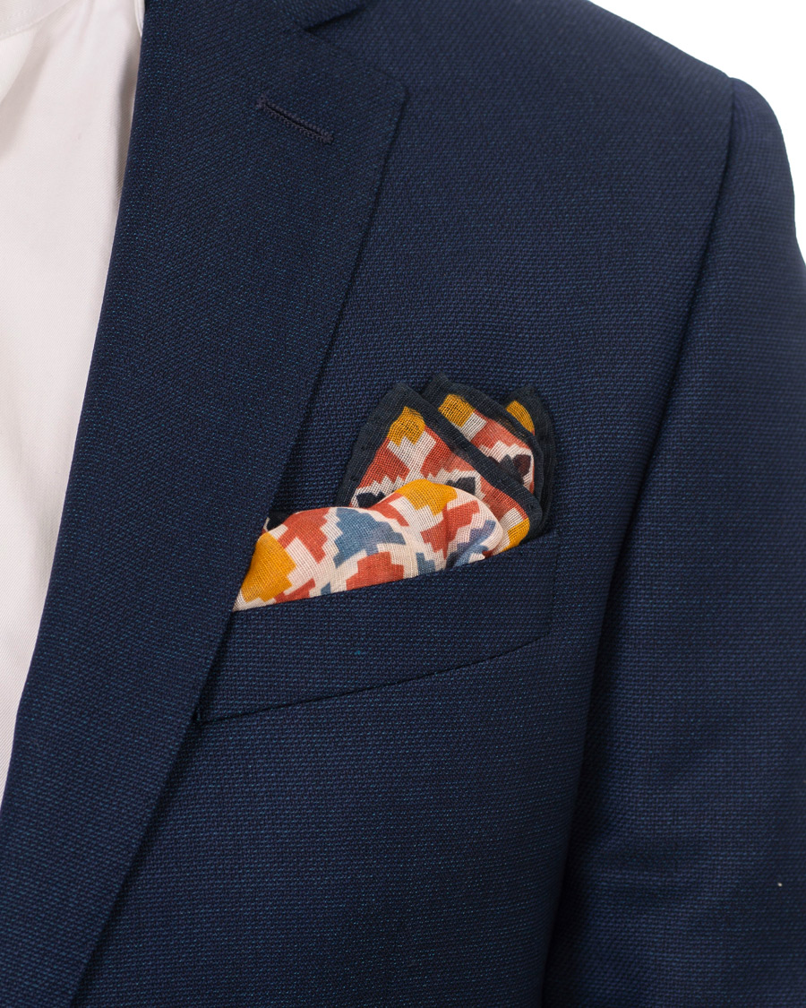 Herre | Drake's Cotton/Modal Morrocan Tile Pocket Square White | Drake's | Cotton/Modal Morrocan Tile Pocket Square White