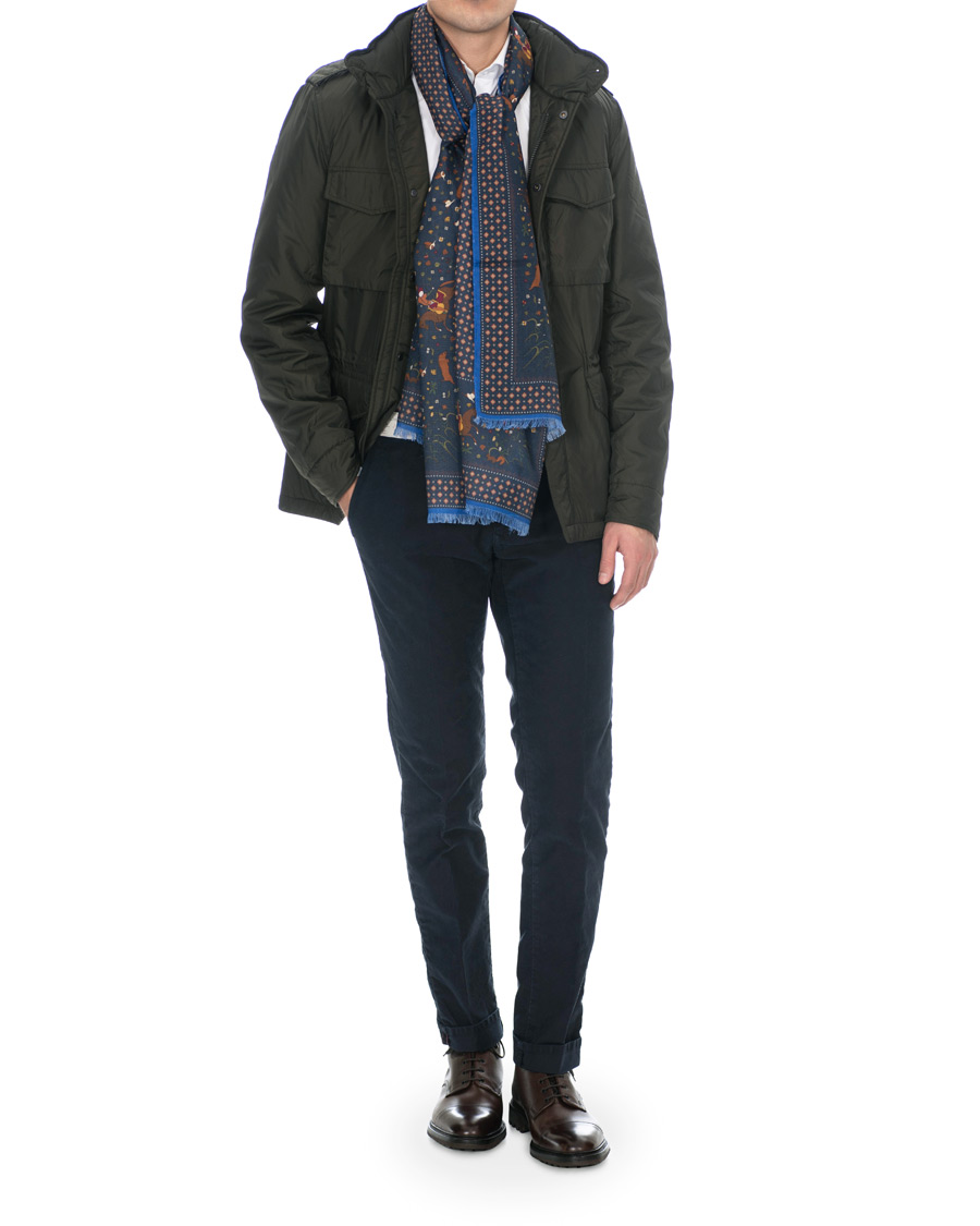 Herre | Drake's MTO Wool/Silk Printed Scarf Navy | Drake's | MTO Wool/Silk Printed Scarf Navy