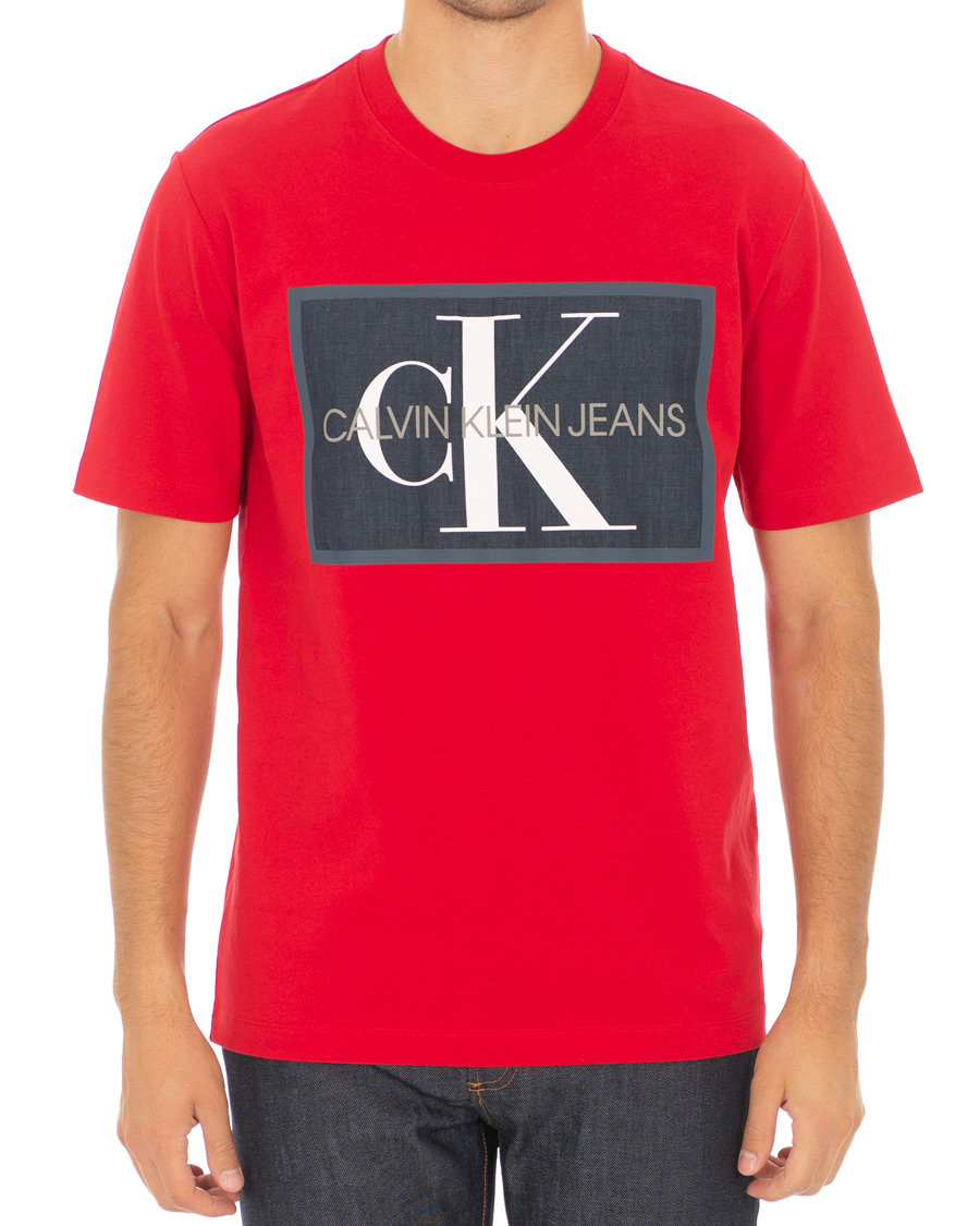 Herre | T-Shirts | Calvin Klein Jeans | Monogram Icon Box Tee Barbados Cherry