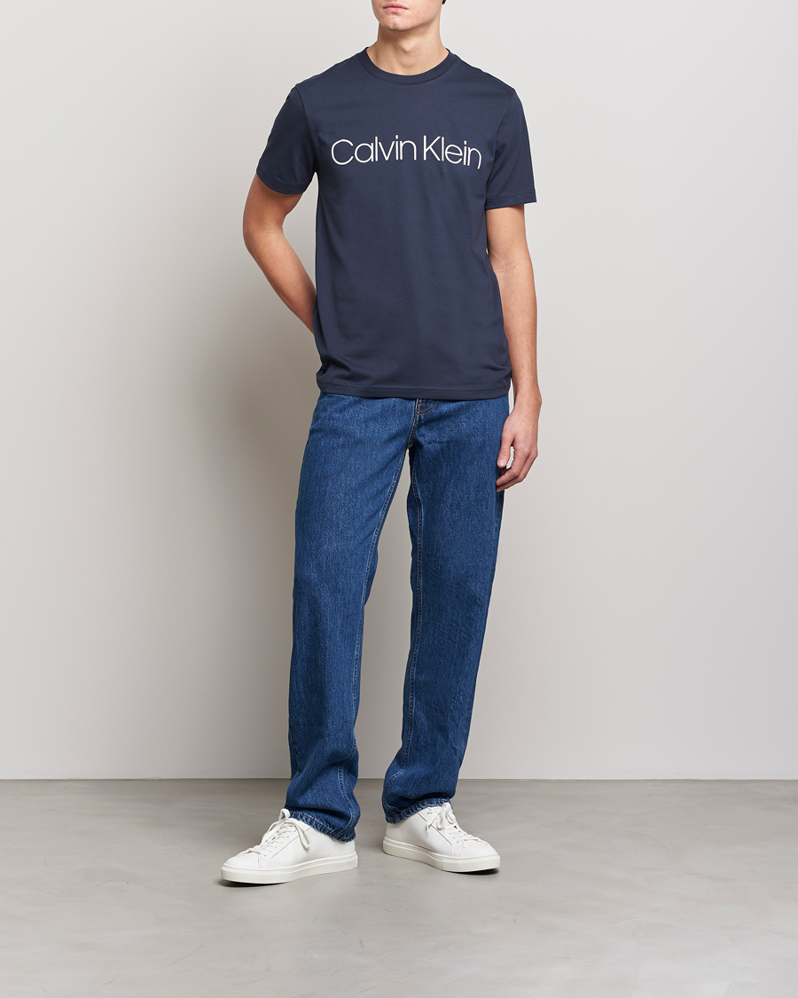 Herre | T-Shirts | Calvin Klein | Front Logo Tee Navy
