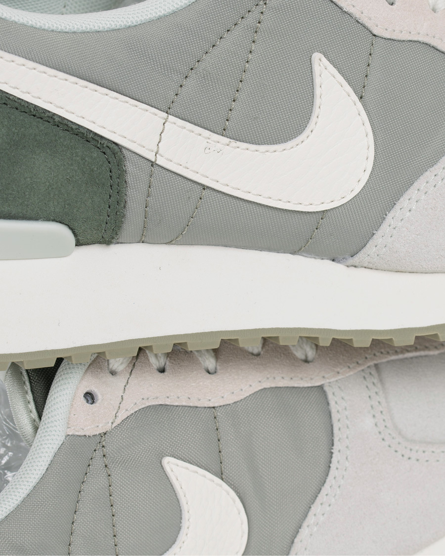 Nike air vortex spruce aura shop