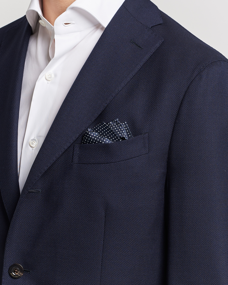 Herre | Business & Beyond | Amanda Christensen | Handkerchief Dot Silk Navy