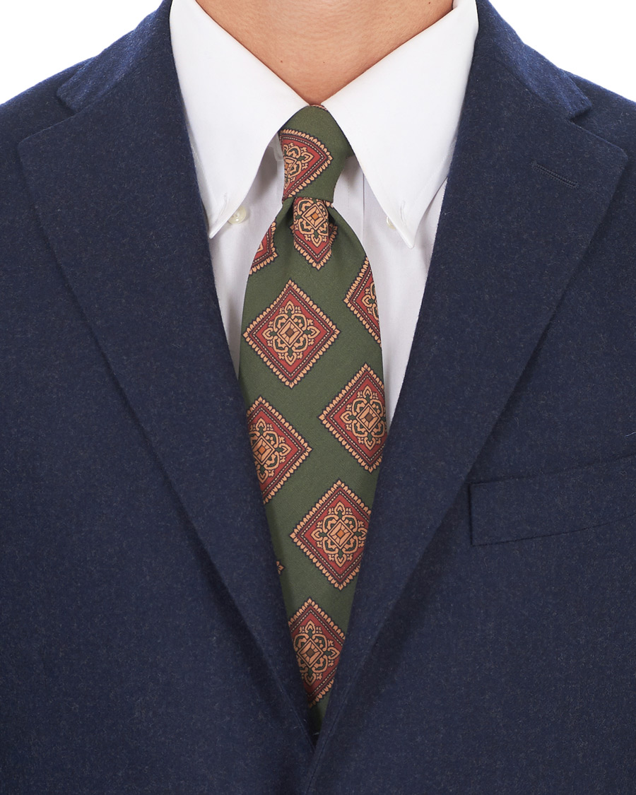 Herre | Drake's Washed Silk Printed Large Square Tie 8 cm Green | Drake's | Washed Silk Printed Large Square Tie 8 cm Green