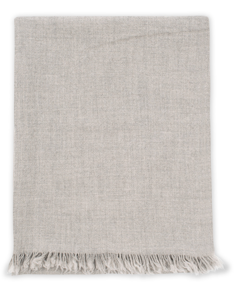 Herre | Begg & Co Kishorn Cashmere Scarf Washed Silver Grey | Begg & Co | Kishorn Cashmere Scarf Washed Silver Grey
