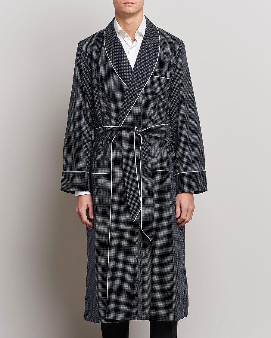 Herre | Best of British | Derek Rose | Polka Dot Cotton Satin Dressing Gown Navy