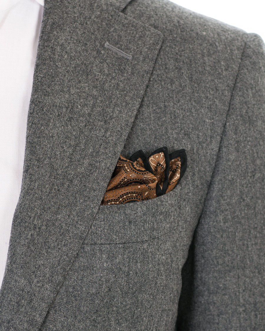 Herre | Tiger of Sweden Pais Printed Silk Pocket Square Brown | Tiger of Sweden | Pais Printed Silk Pocket Square Brown