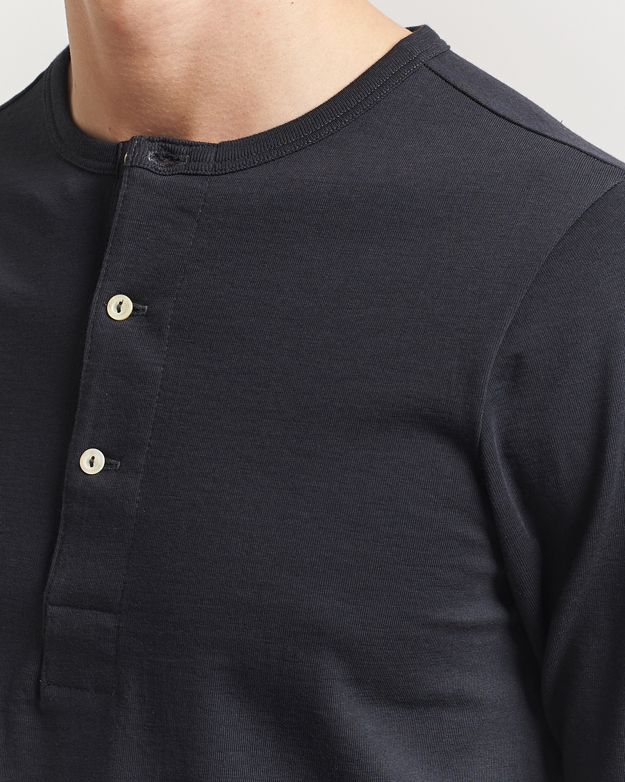 Herre | Gensere | Merz b. Schwanen | Classic Organic Cotton Henley Sweater Charcoal