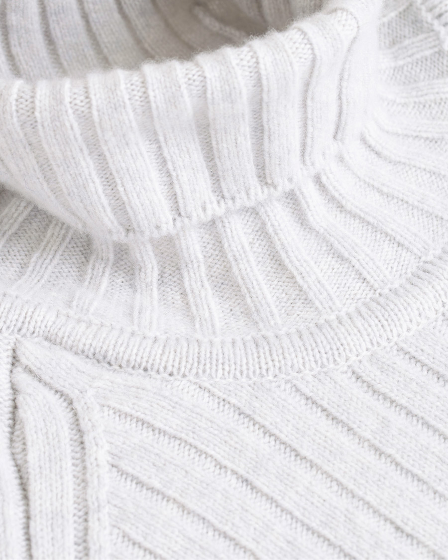 Herre | Gensere | John Smedley | Roman Wool/Cashmere Ribbed Roll Neck Soft Grey